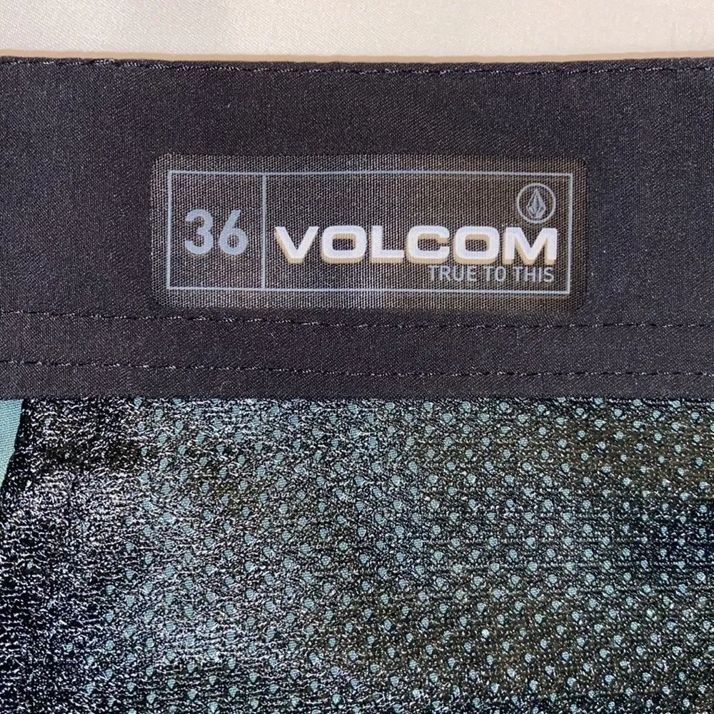 Volcom hybrid land